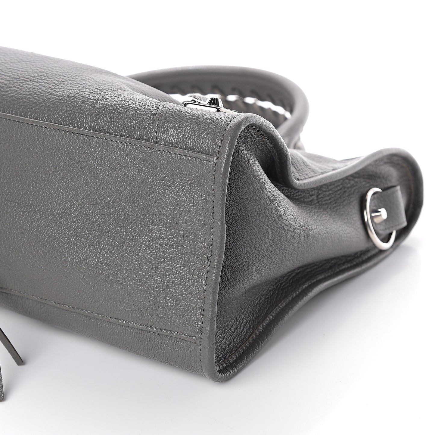 Chevre Silver Metallic Edge Hardware City Gris Acier