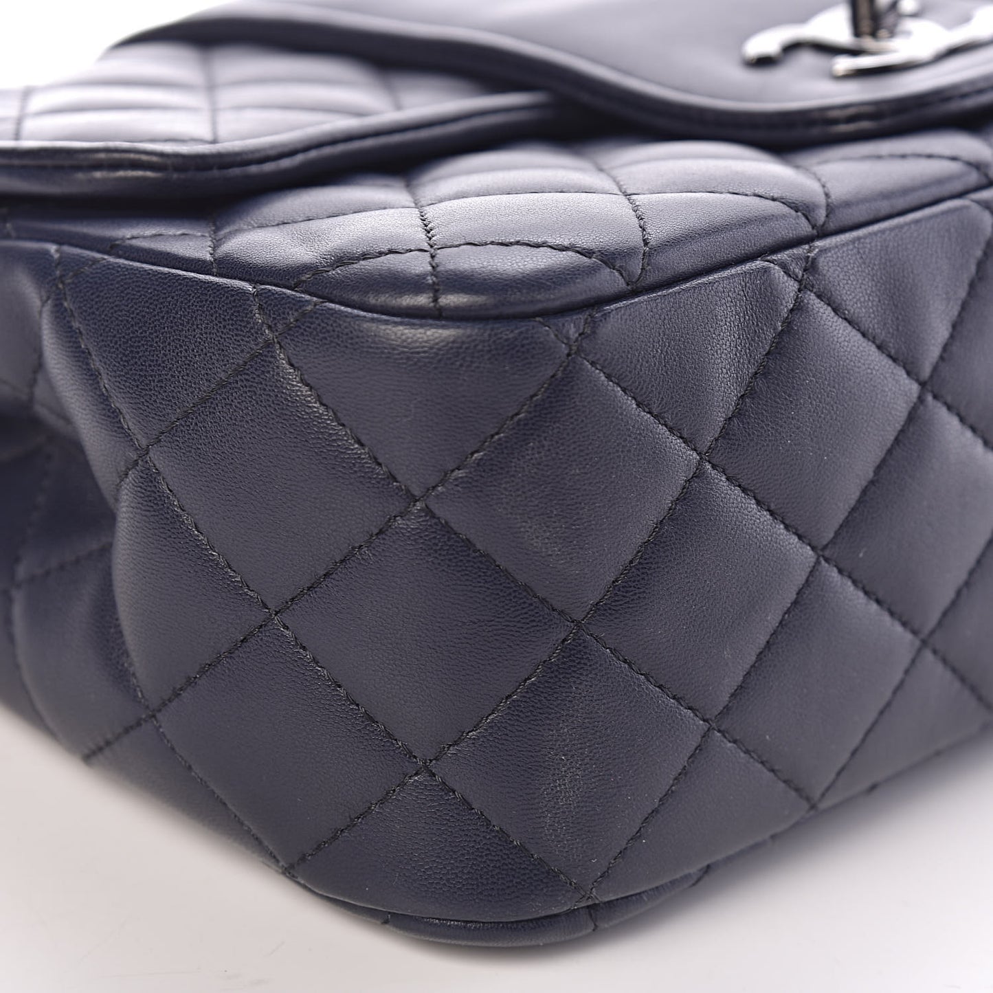 Lambskin Quilted Elementary Chic Flap Navy