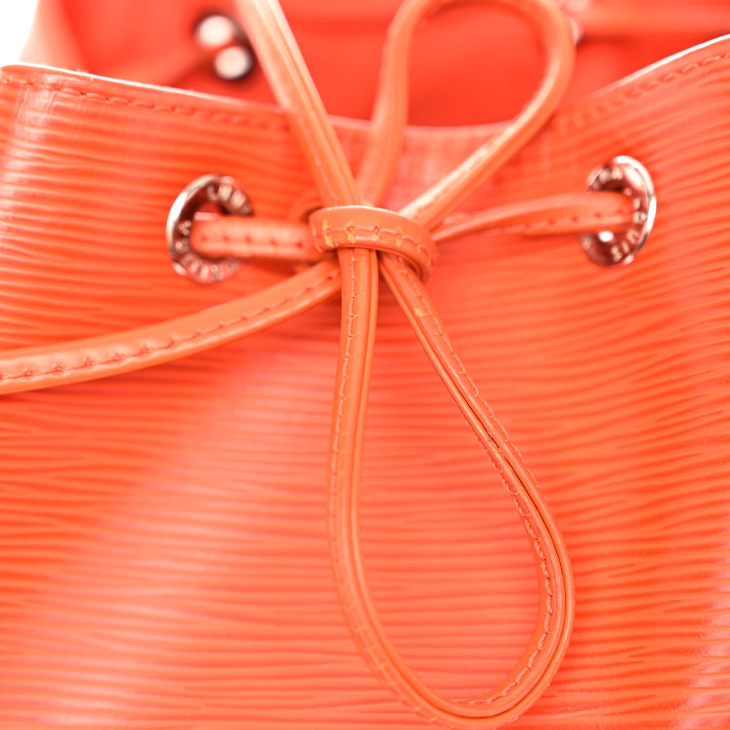 LOUIS VUITTON Epi Noe NM Piment