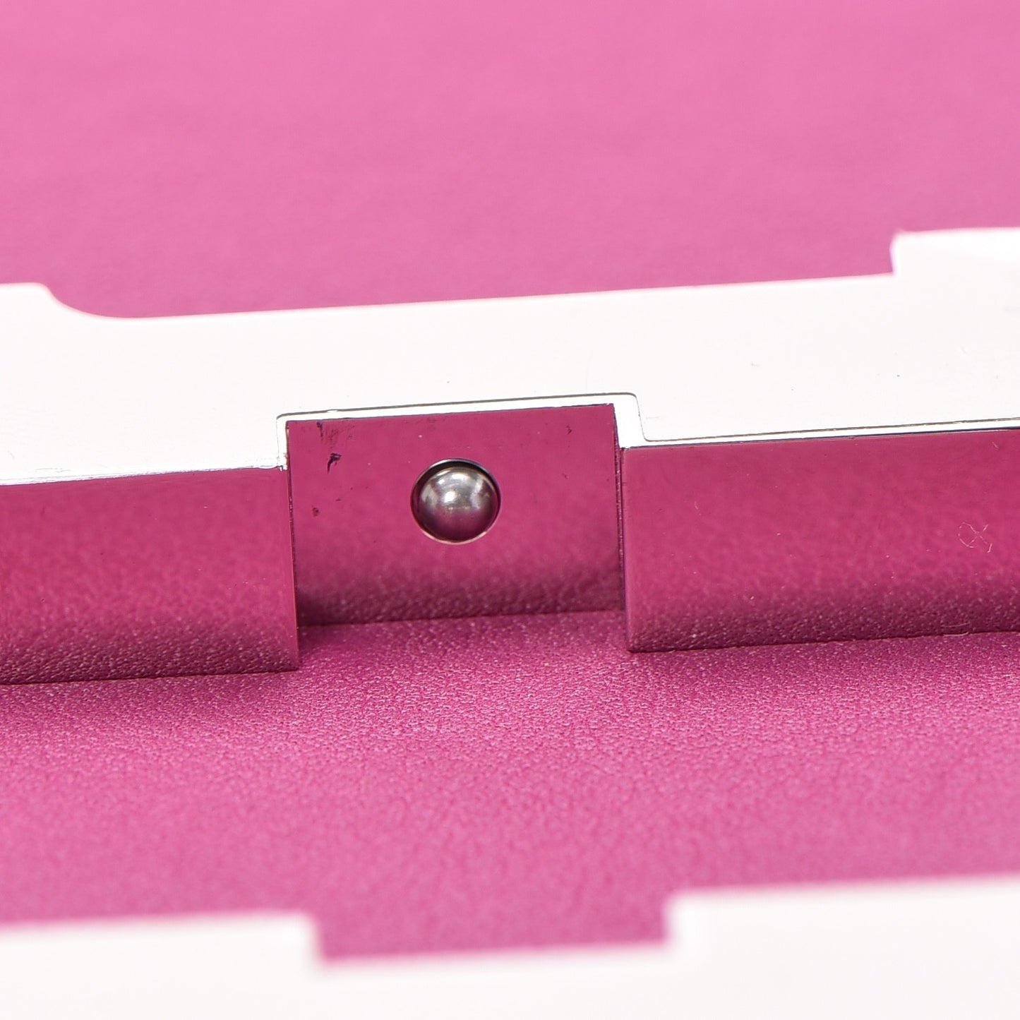 Swift Constance 18 Rose Pourpre