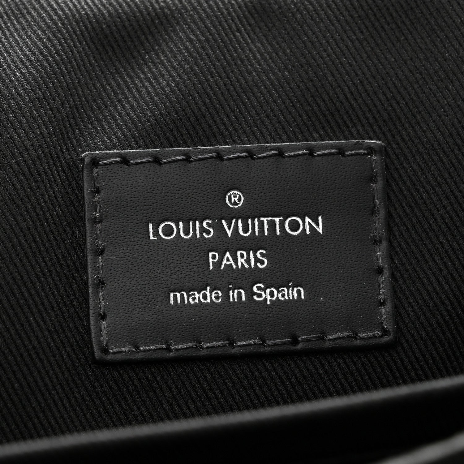 Louis Vuitton Monogram Eclipse District MM 6 of 10