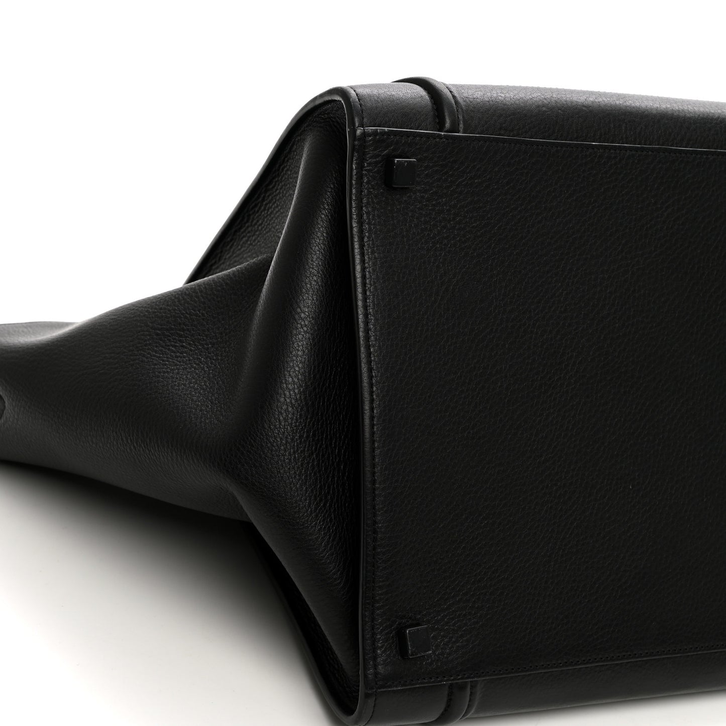 Supple Calfskin Medium Phantom Luggage Black