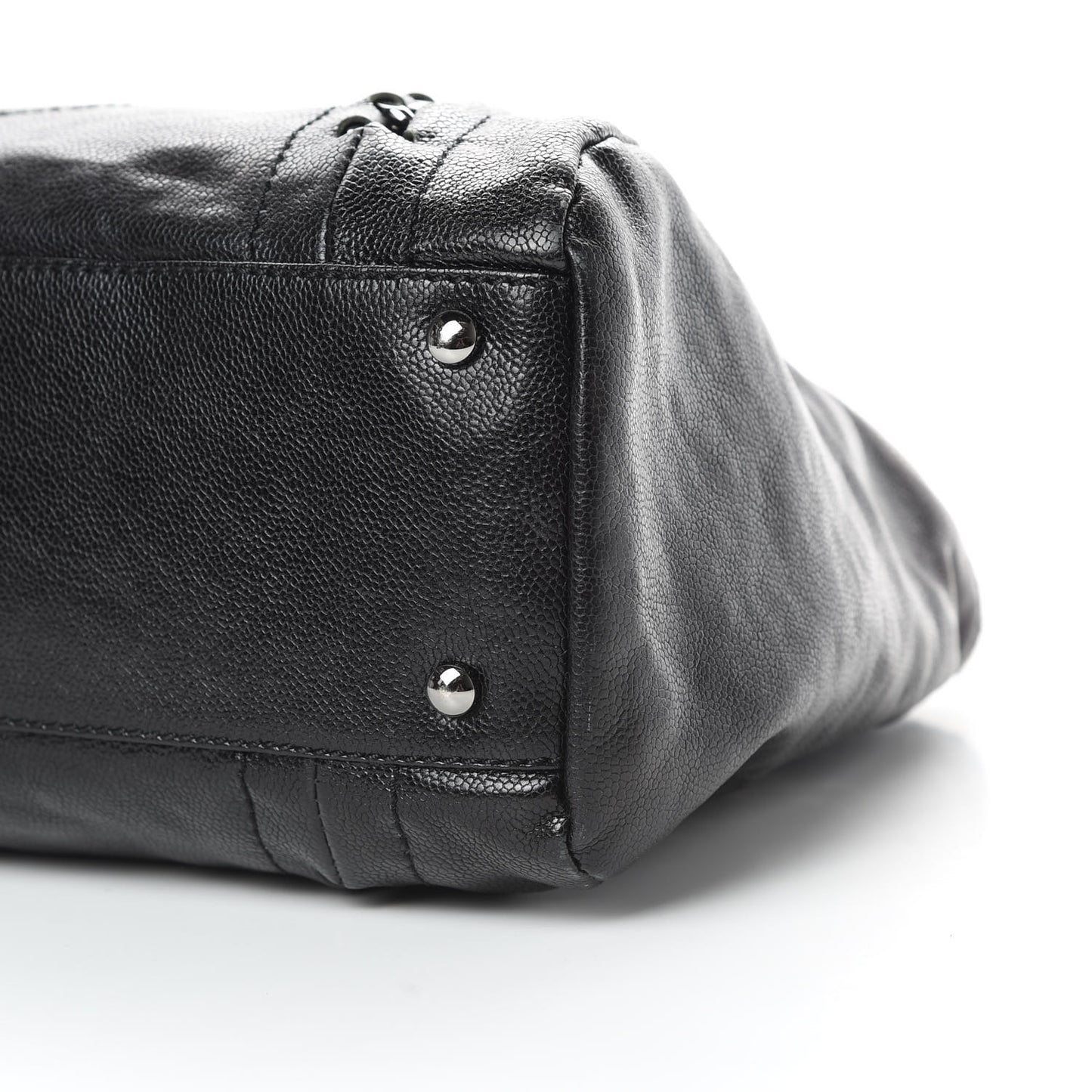 Glazed Caviar Modern Chain Tote Black