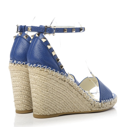 Valentino Garavani Grained Calfskin Rockstud Ankle Strap Espadrille 15/105mm Wedge Sandals 39 Blu Delft Natural 4 of 9