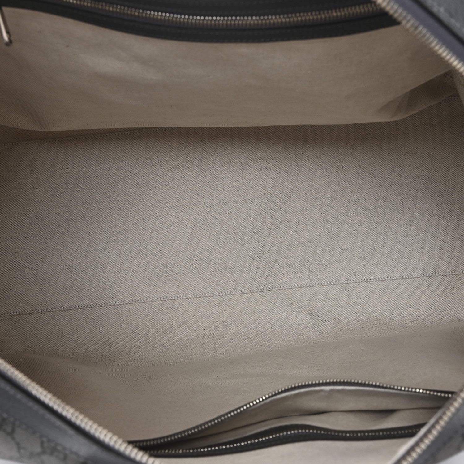 Gucci GG Supreme Monogram Textured Dollar Calfskin Large Savoy Duffle Bag Grey Black Graphite Grey 4 of 9
