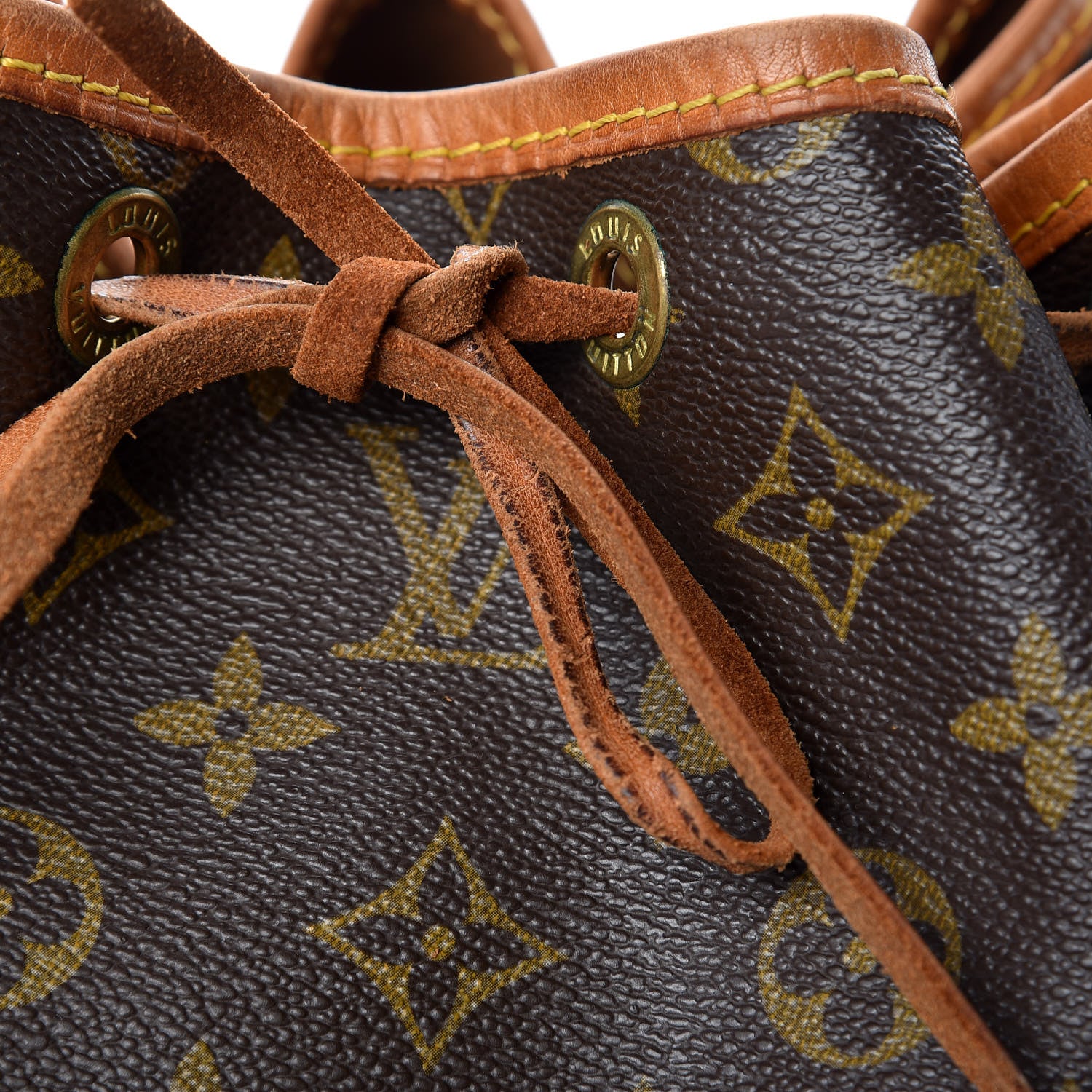 Louis Vuitton Monogram Petit Noe 15 of 23