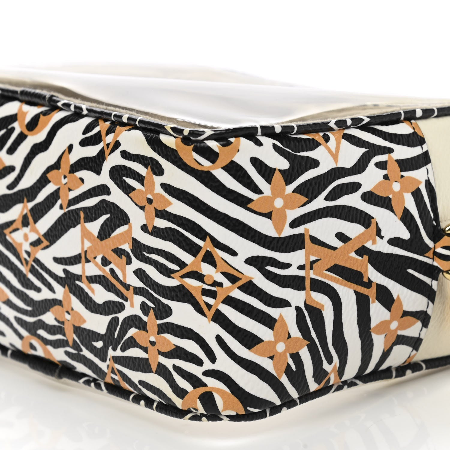 Louis Vuitton Monogram Giant Jungle Beach Pouch Ivory 9 of 10