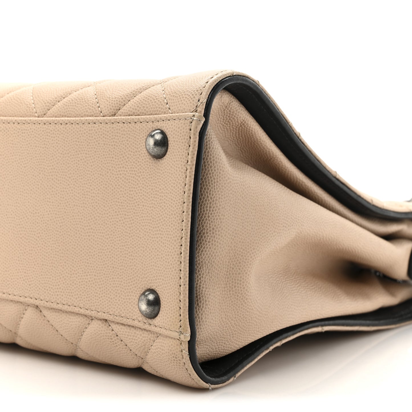 Caviar Quilted Medium CC Bucket Bag Beige