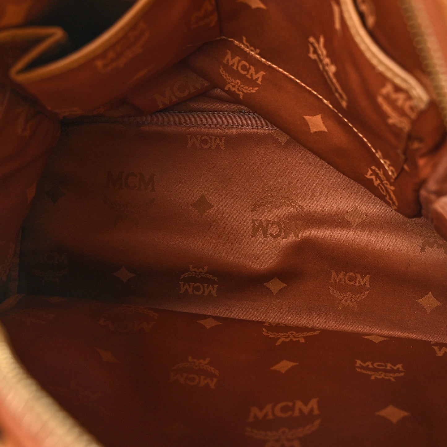 Visetos Medium Sprinkle Stud Stark Backpack Cognac