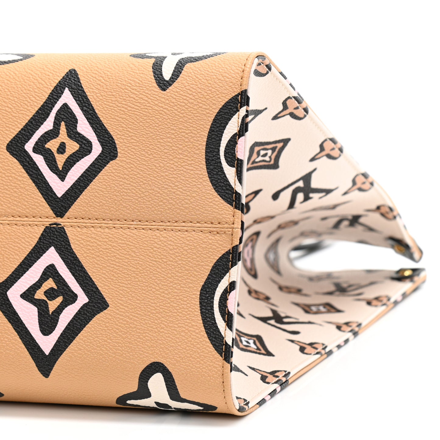 Monogram Giant Wild At Heart Onthego GM Arizona