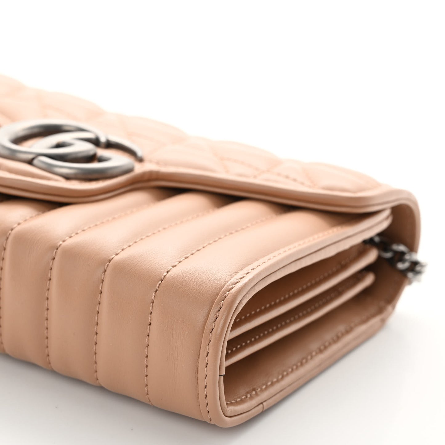 Calfskin Matelasse Aria GG Marmont Chain Wallet Camelia