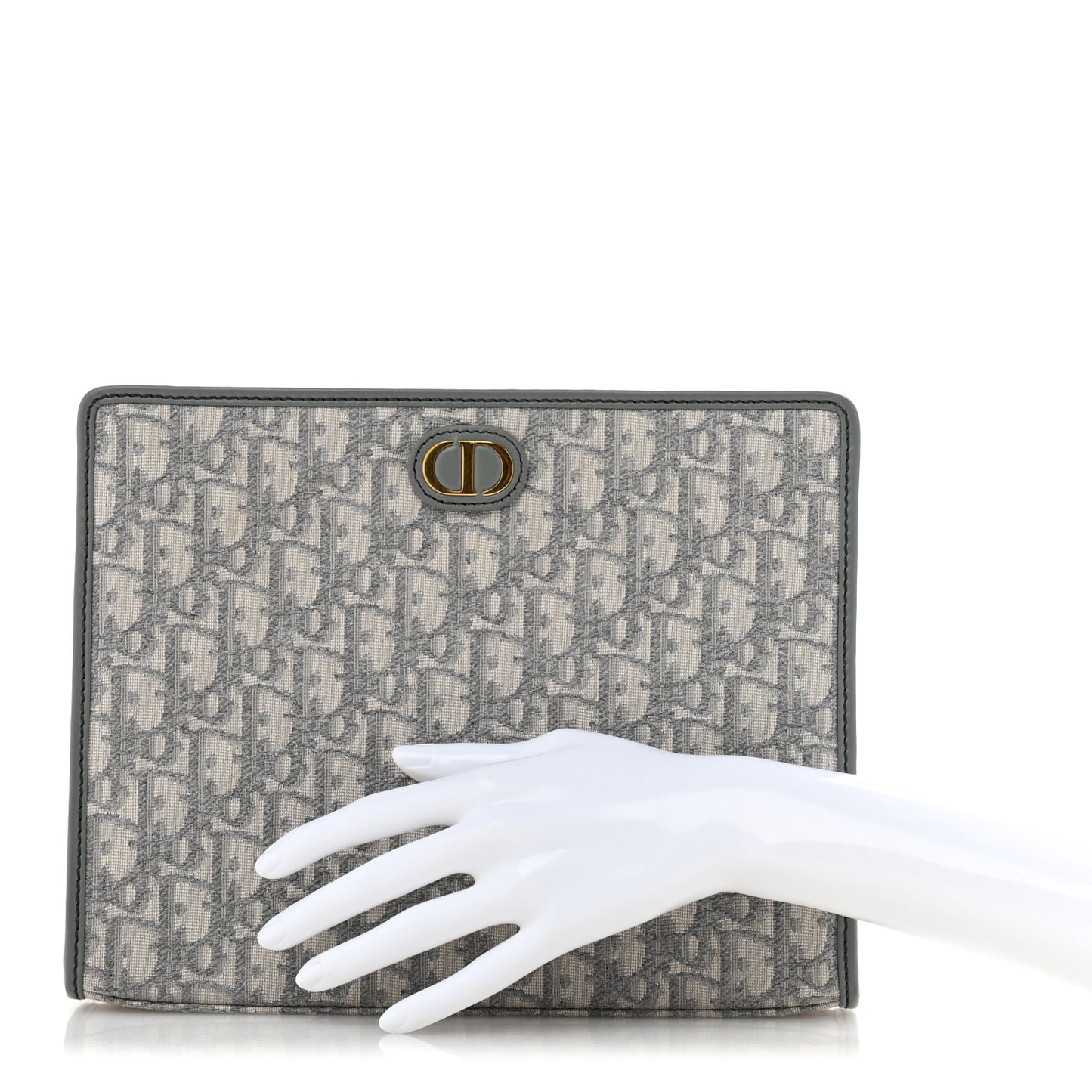 Oblique Medium 30 Montaigne Pouch Grey