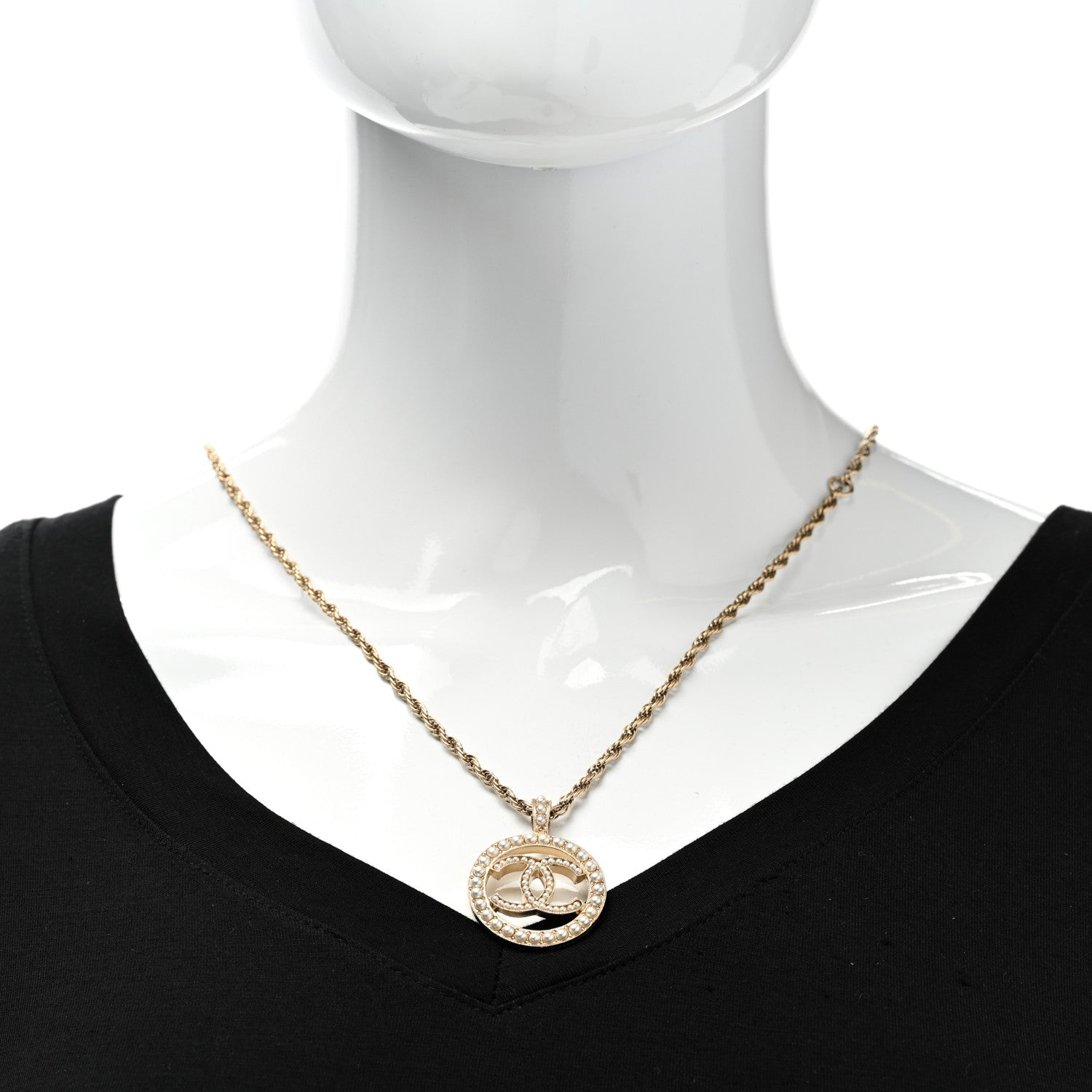 Chanel Pearl CC Round Pendant Necklace Gold 2 of 5