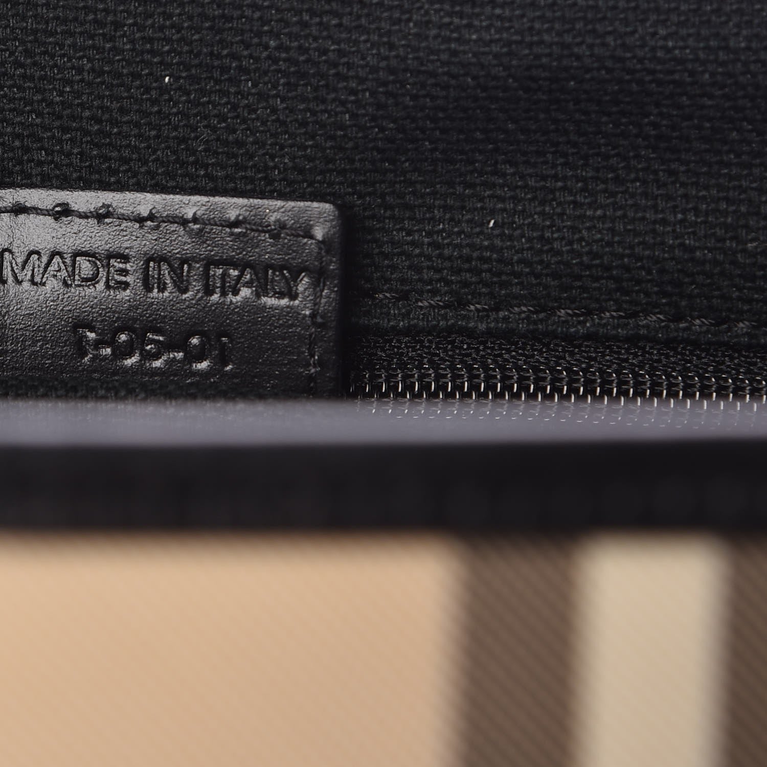 Burberry House Check Buckle Tote Black 7 of 14