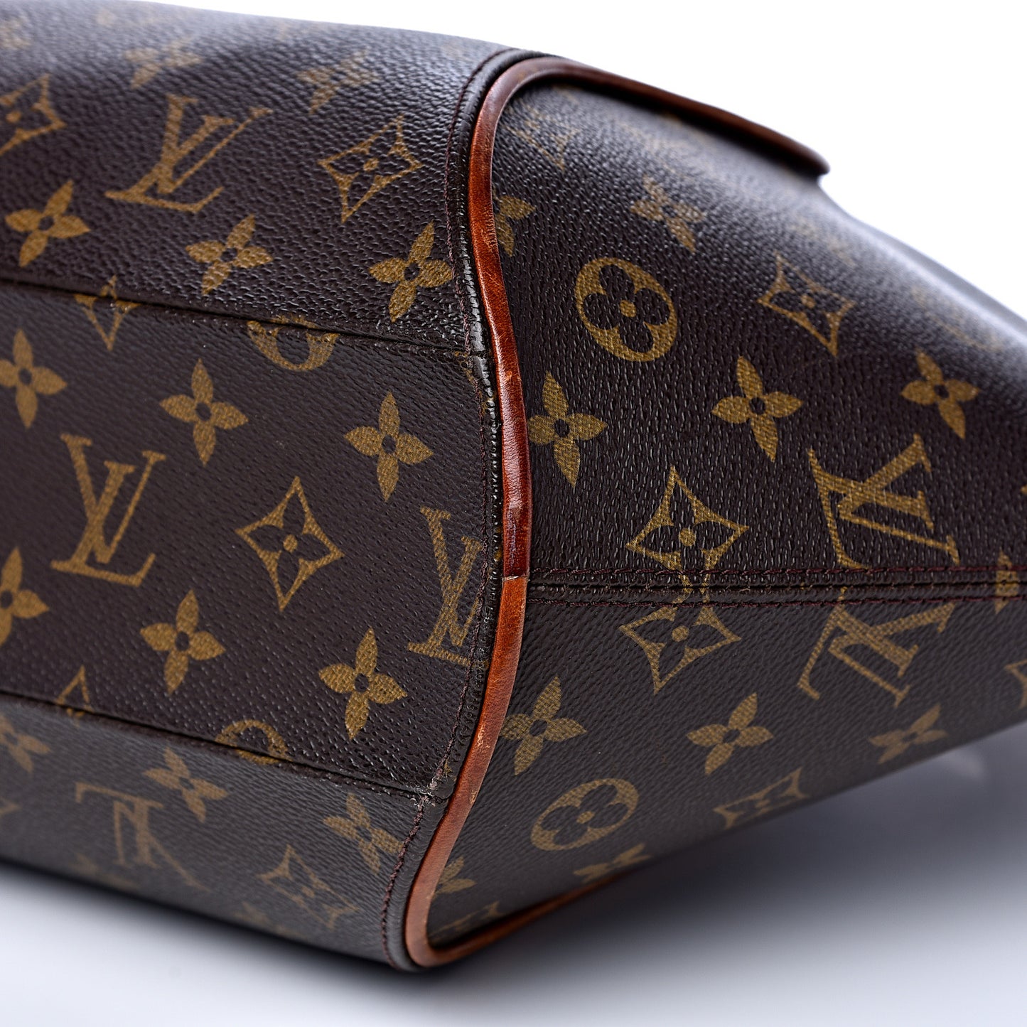 Monogram Ellipse MM
