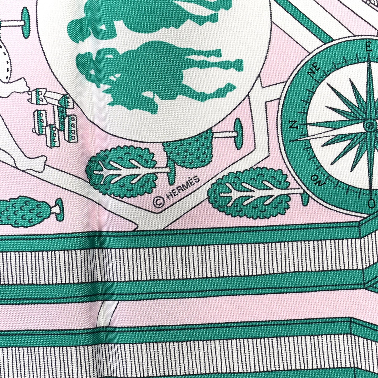 Silk Les Nouveaux Amoureux de Paris Scarf 90 Rose Pale Menthol