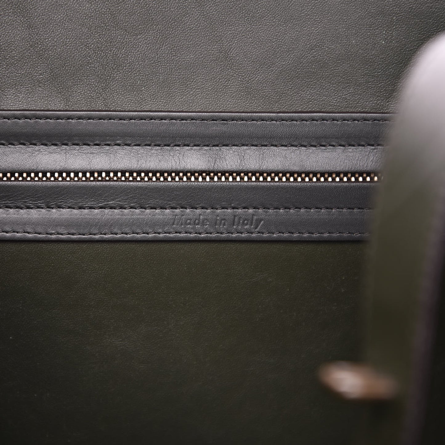 Nubuck Medium Phantom Luggage Forest