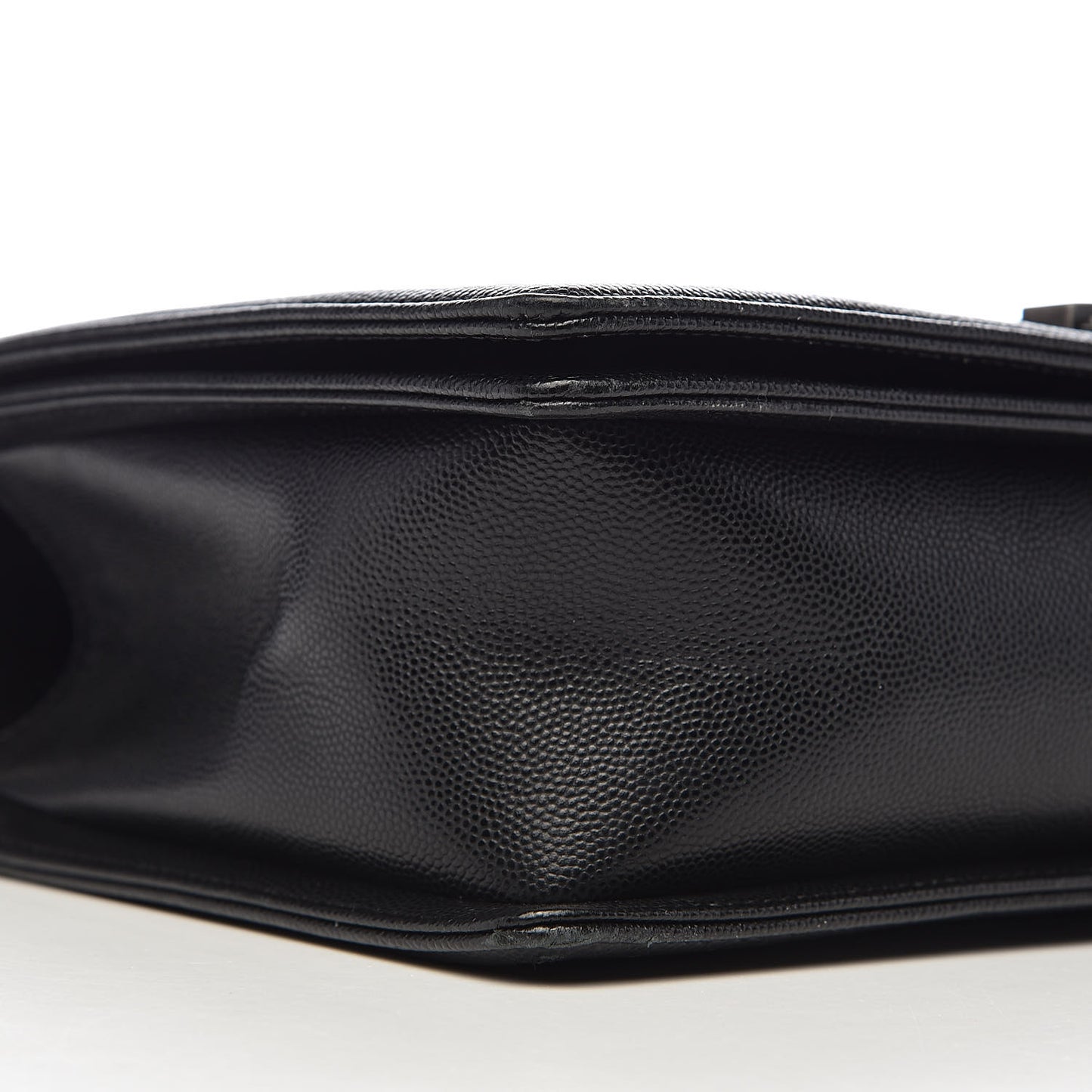 Caviar Quilted New Medium Boy Flap Black