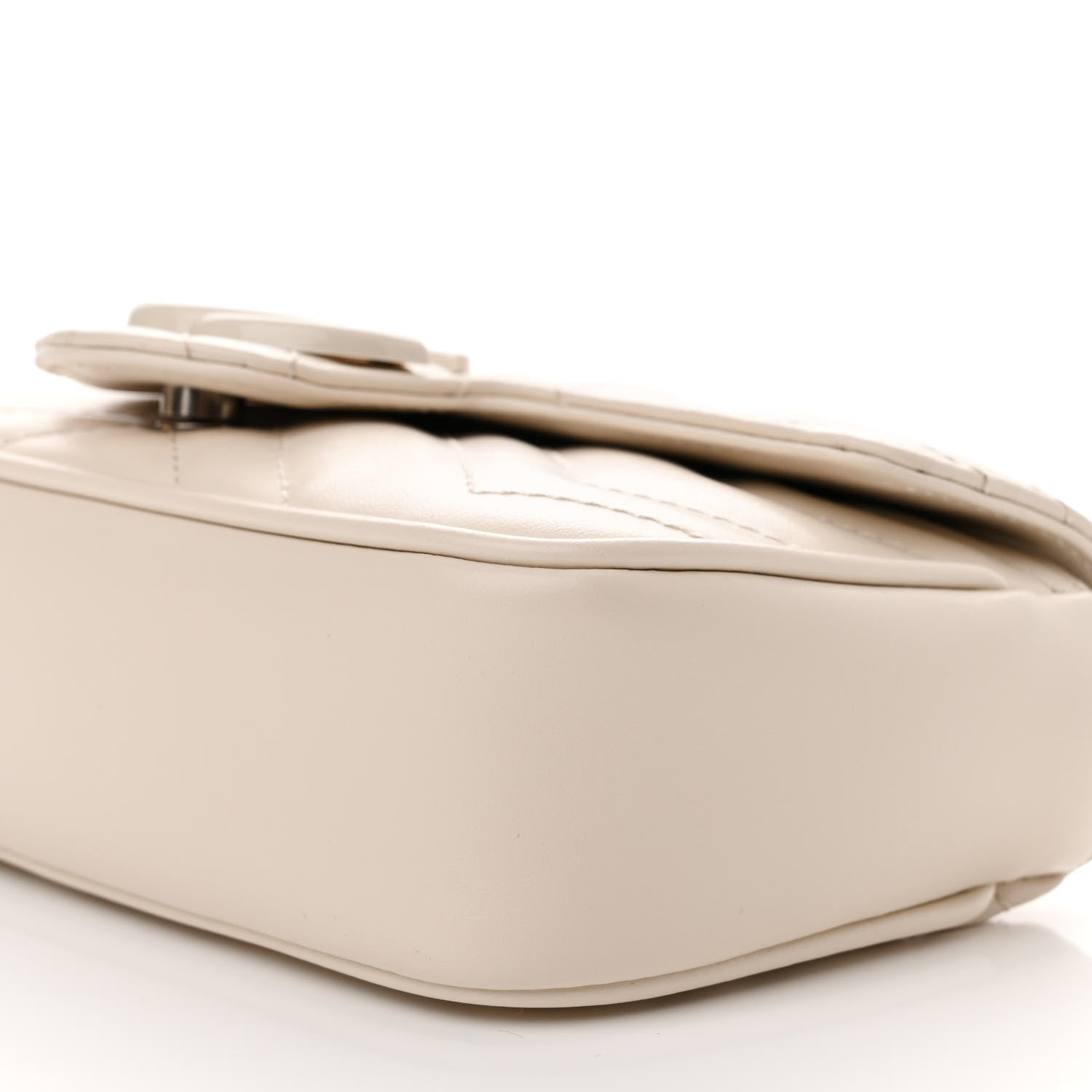 Gucci Calfskin Matelasse Monochrome GG Marmont Chain Belt Bag Mystic White 10 of 11