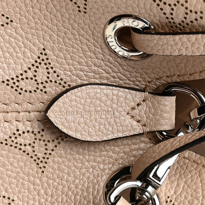 Louis Vuitton Mahina Bella Magnolia 7 of 10