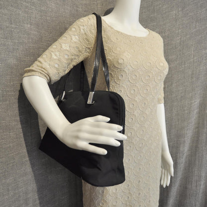 Gucci Nylon Shoulder Bag Black 2 of 9