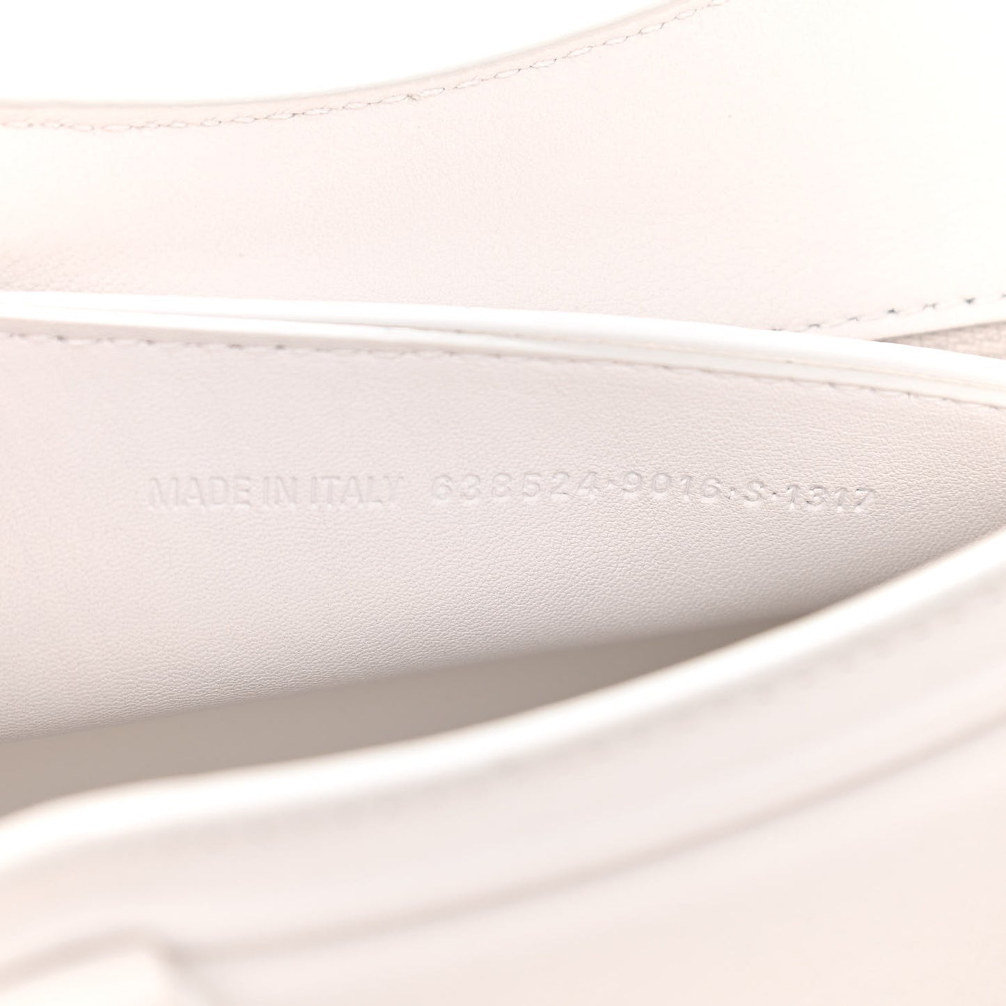 Cake Calfskin Tonal Hardware Mini Neo Classic City White