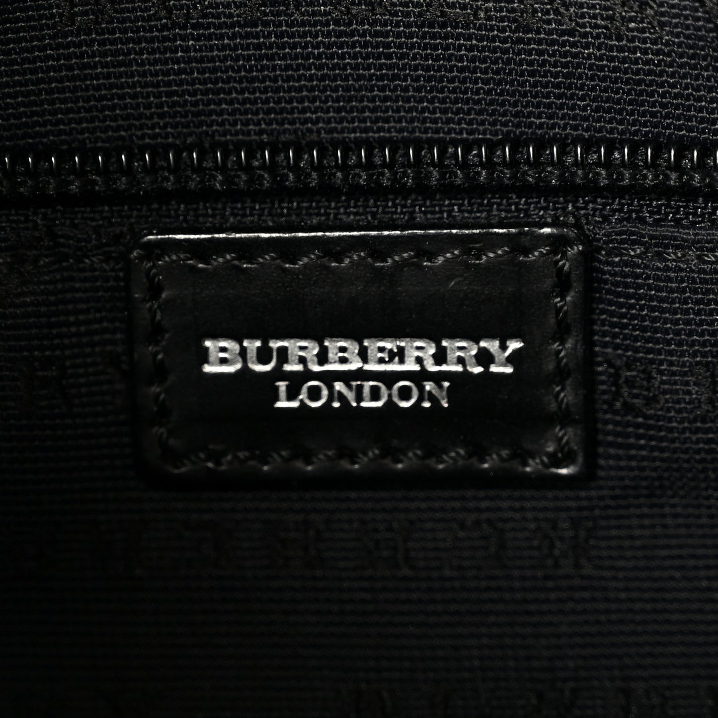 Vintage Check Shoulder Bag Black
