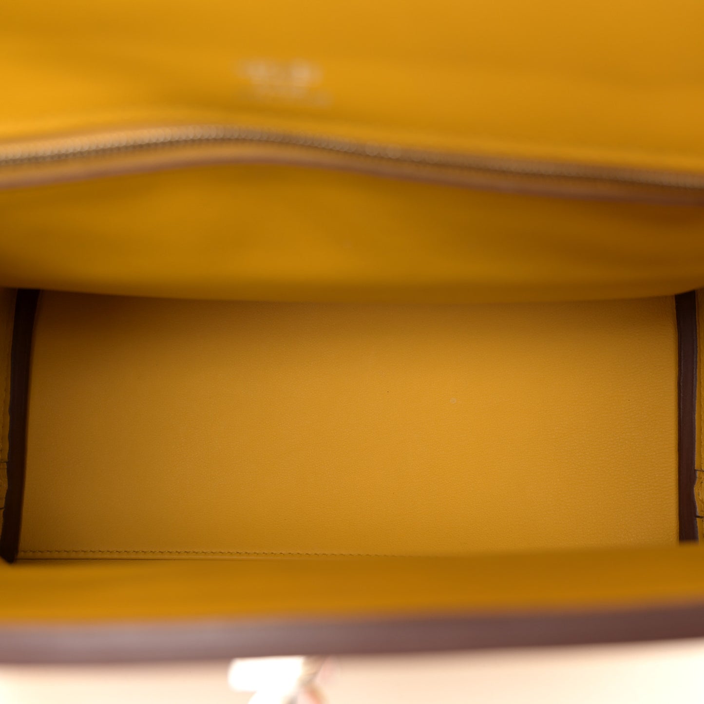 Togo Swift 24/24 29 Jaune Ambre