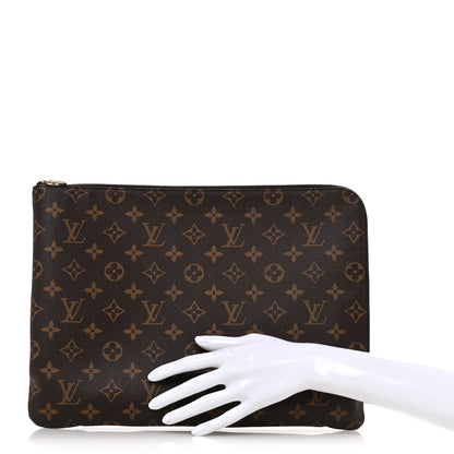 Louis Vuitton Monogram Etui Voyage MM Pouch 2 of 8