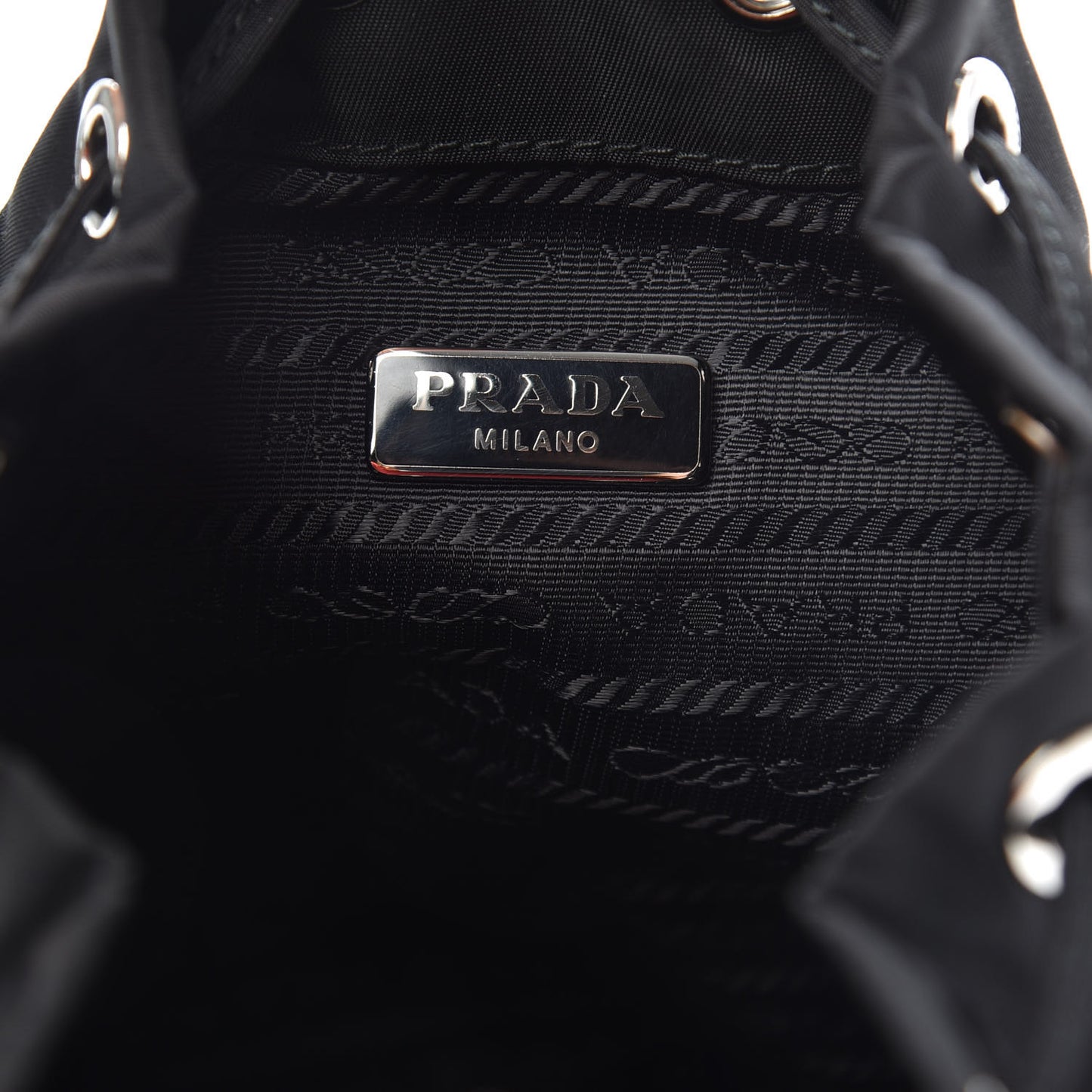 Tessuto Nylon Saffiano Smalto Bucket Wristlet Black