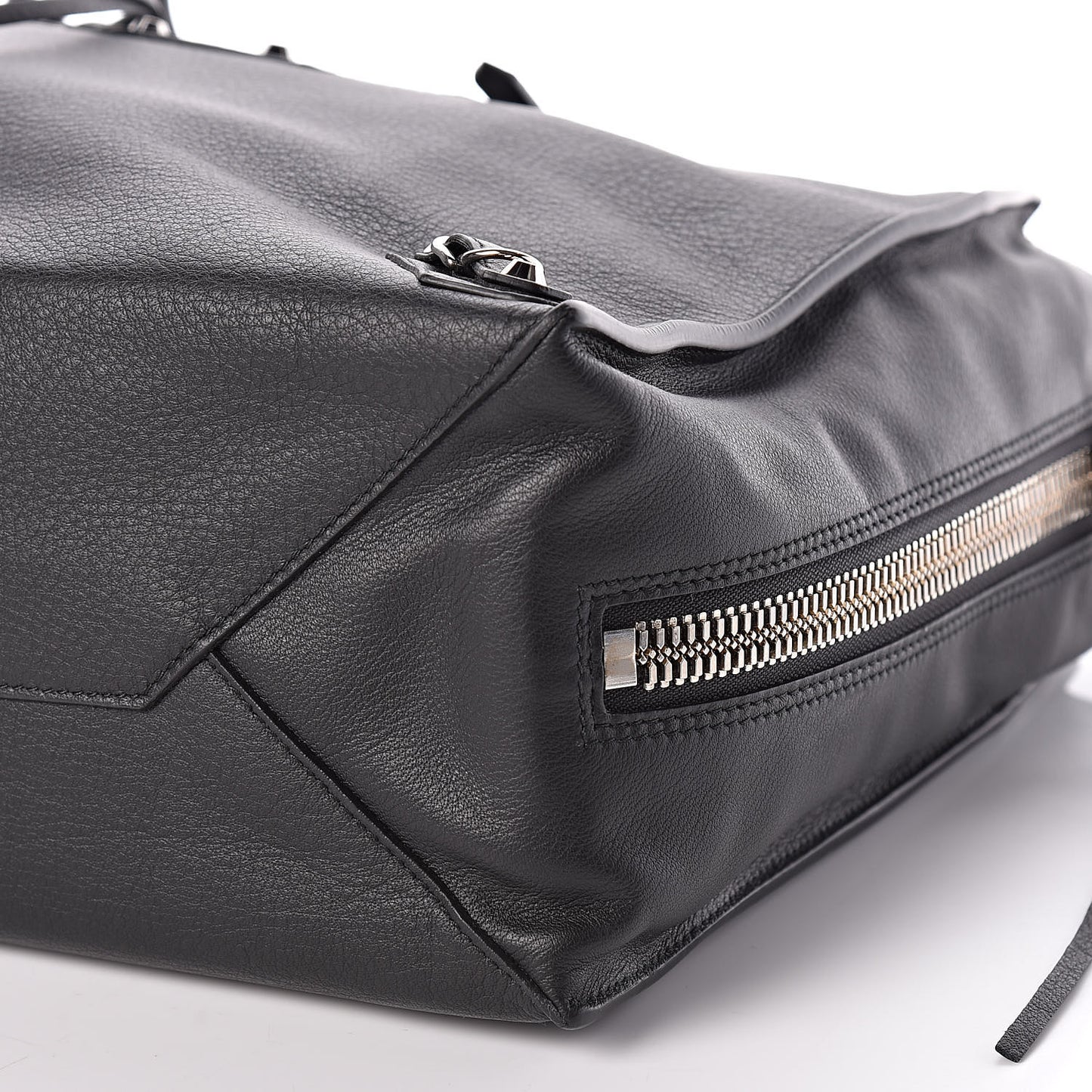 Veau Papier B4 Zip Around Tote Black