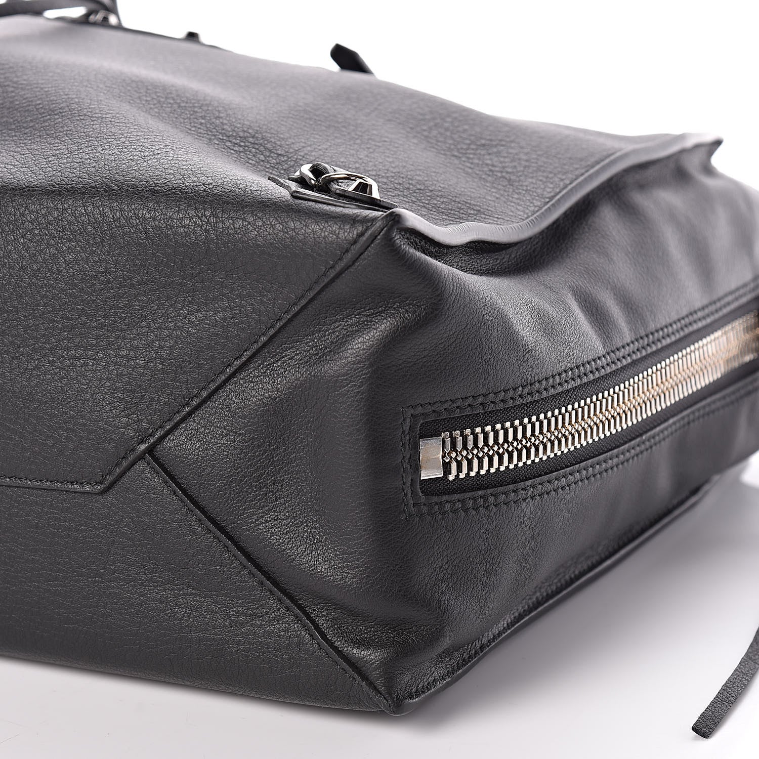 Balenciaga Veau Papier B4 Zip Around Tote Black 9 of 9