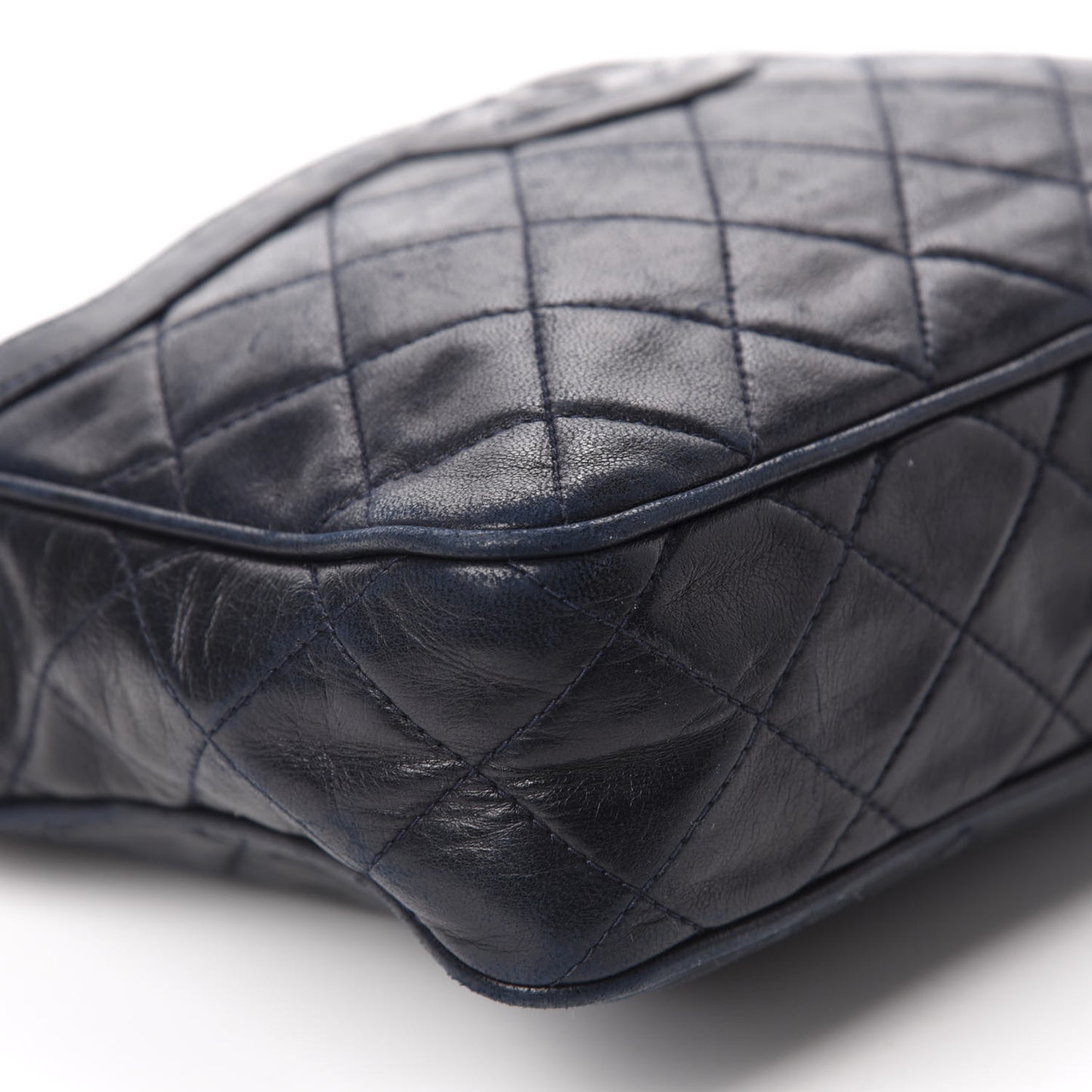 Lambskin Quilted CC Tassel Camera Case Navy
