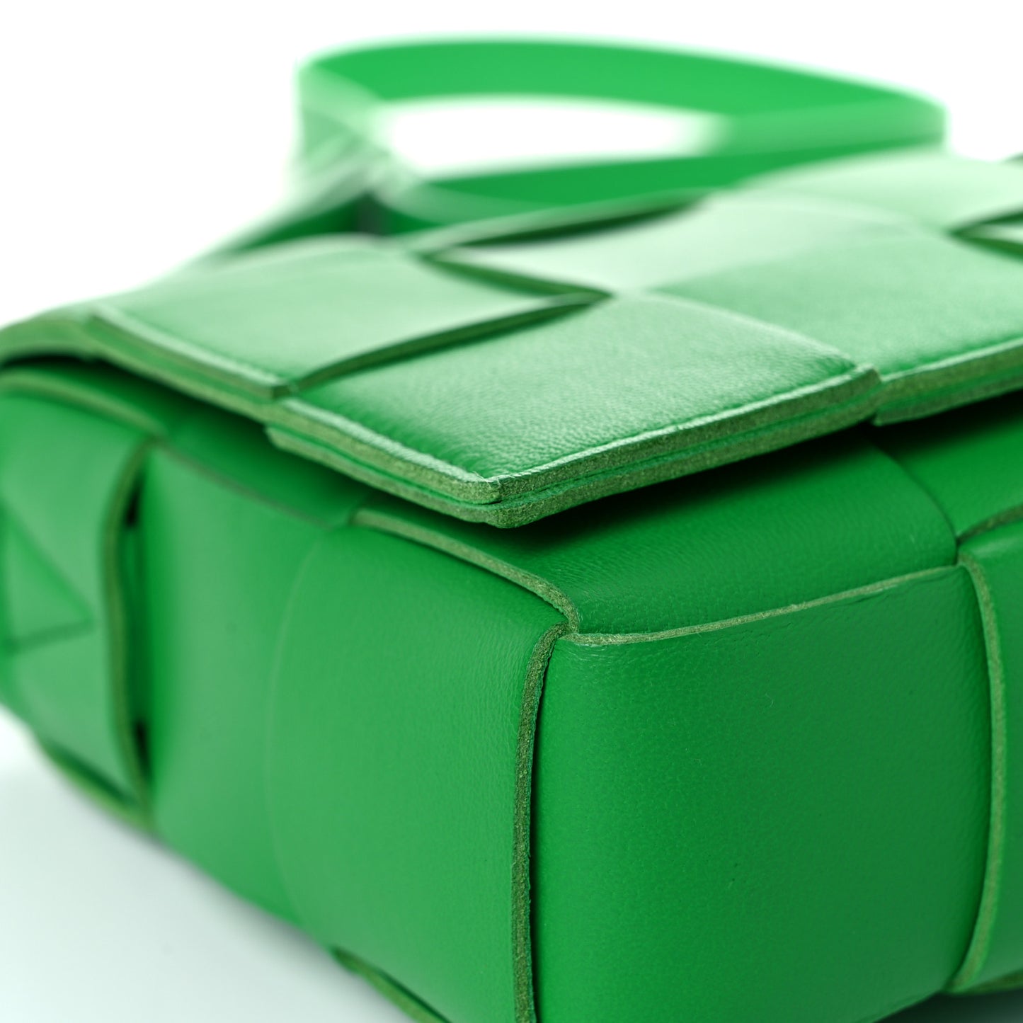 Lambskin Maxi Intrecciato Cassette Crossbody Bag Parakeet