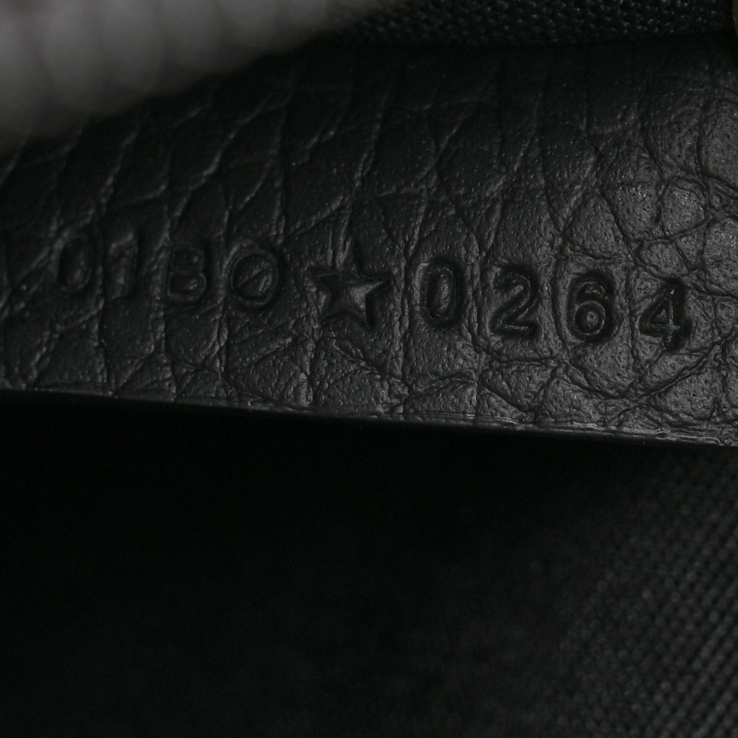 Christian Dior Grained Calfskin Embossed Dior Gravity Rider Zipped 2.0 Messenger Black 8 of 12