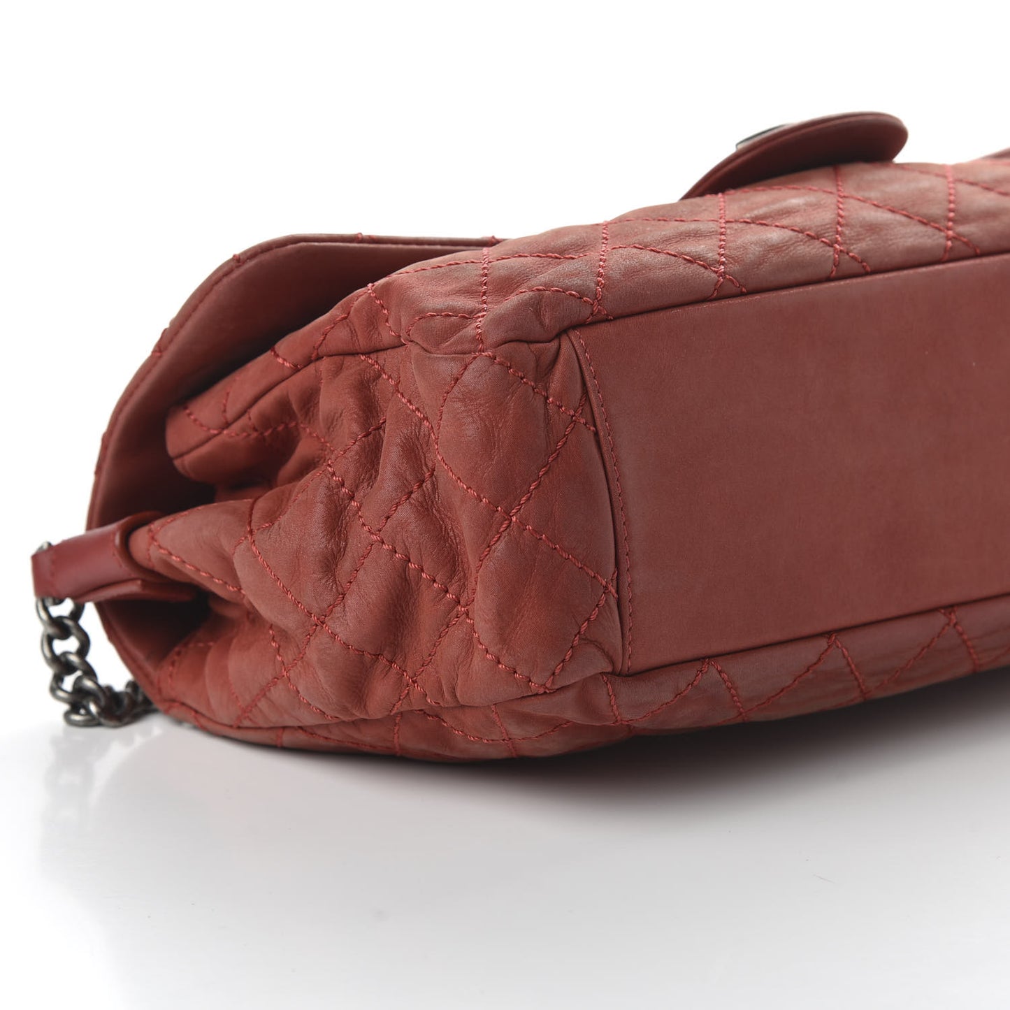 Iridescent Calfskin Large Coco Daily Flap Red