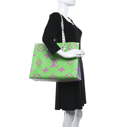 Louis Vuitton Monogram Giant Onthego GM Pink Lilac 3 of 10