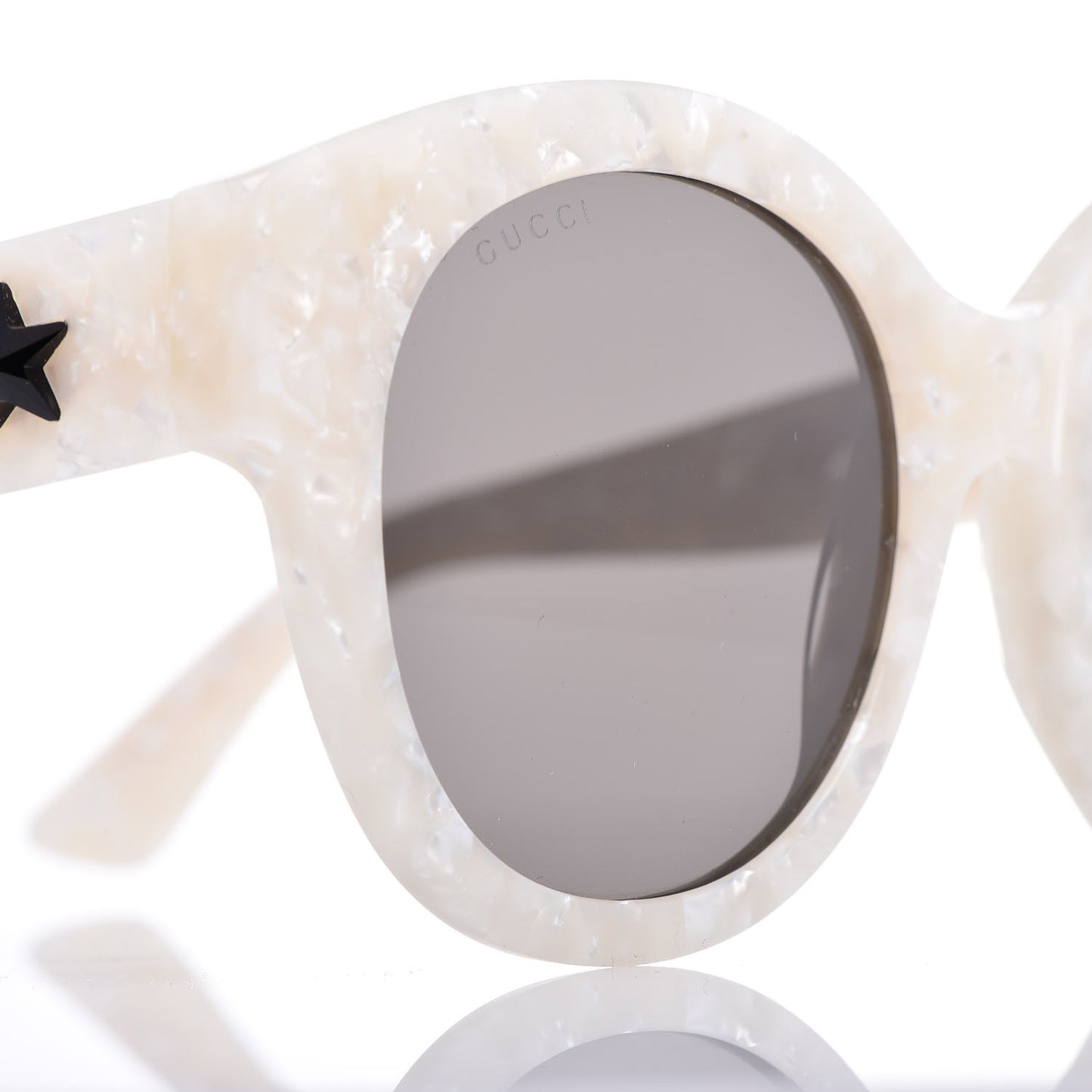 Round Frame GG Star Sunglasses GG0207S White