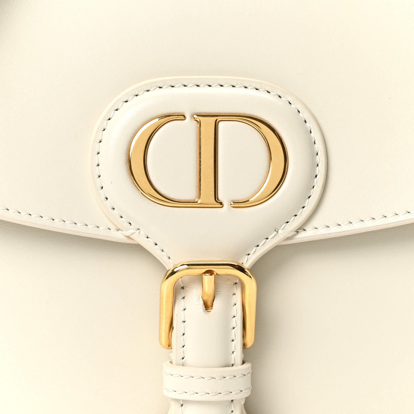 Box Calfskin Medium Bobby Flap Latte