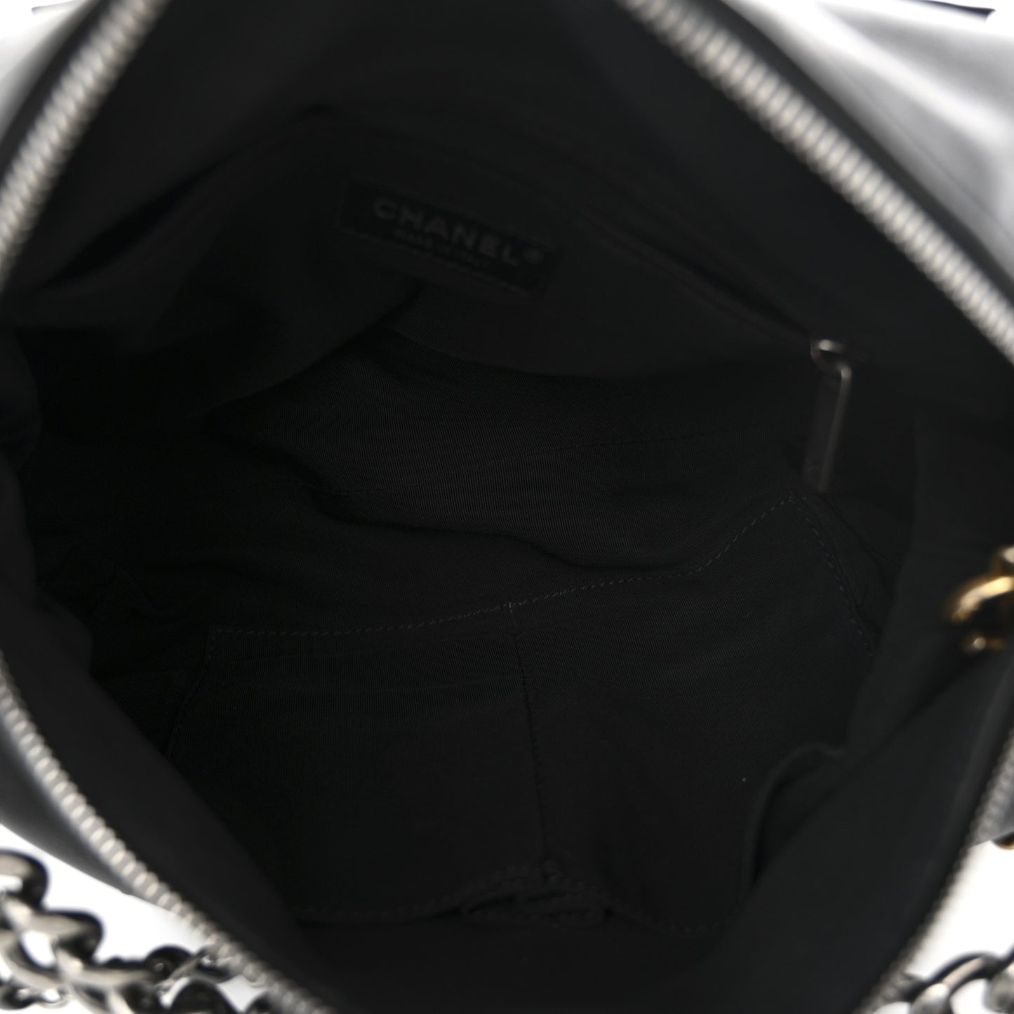 Calfskin Chain 20s Signature Hobo Black
