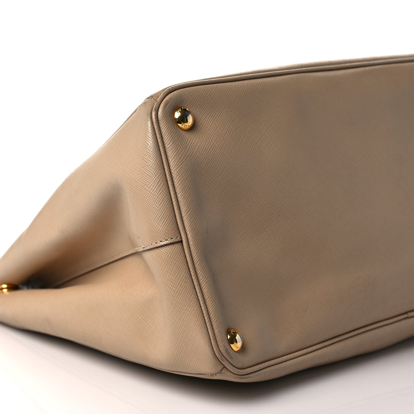 Saffiano Lux Medium Tote Sabbia