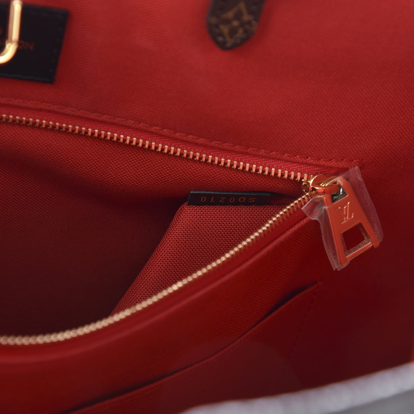 Reverse Monogram Giant Onthego GM