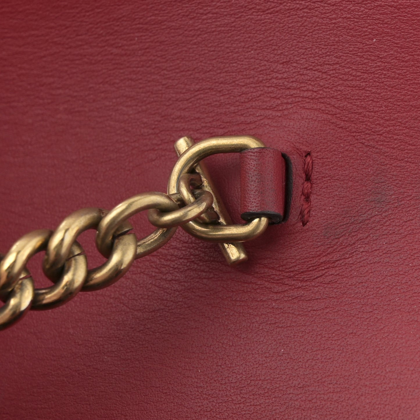 Calfskin Queen Margaret Chain Wallet Blue Agata Hibiscus Red Mystic White