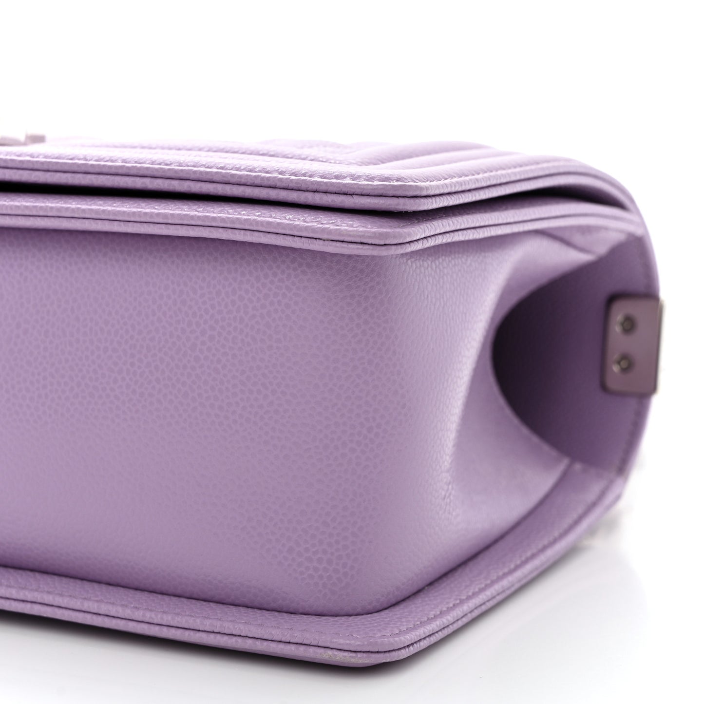 Caviar Quilted Medium Boy Flap Light Purple