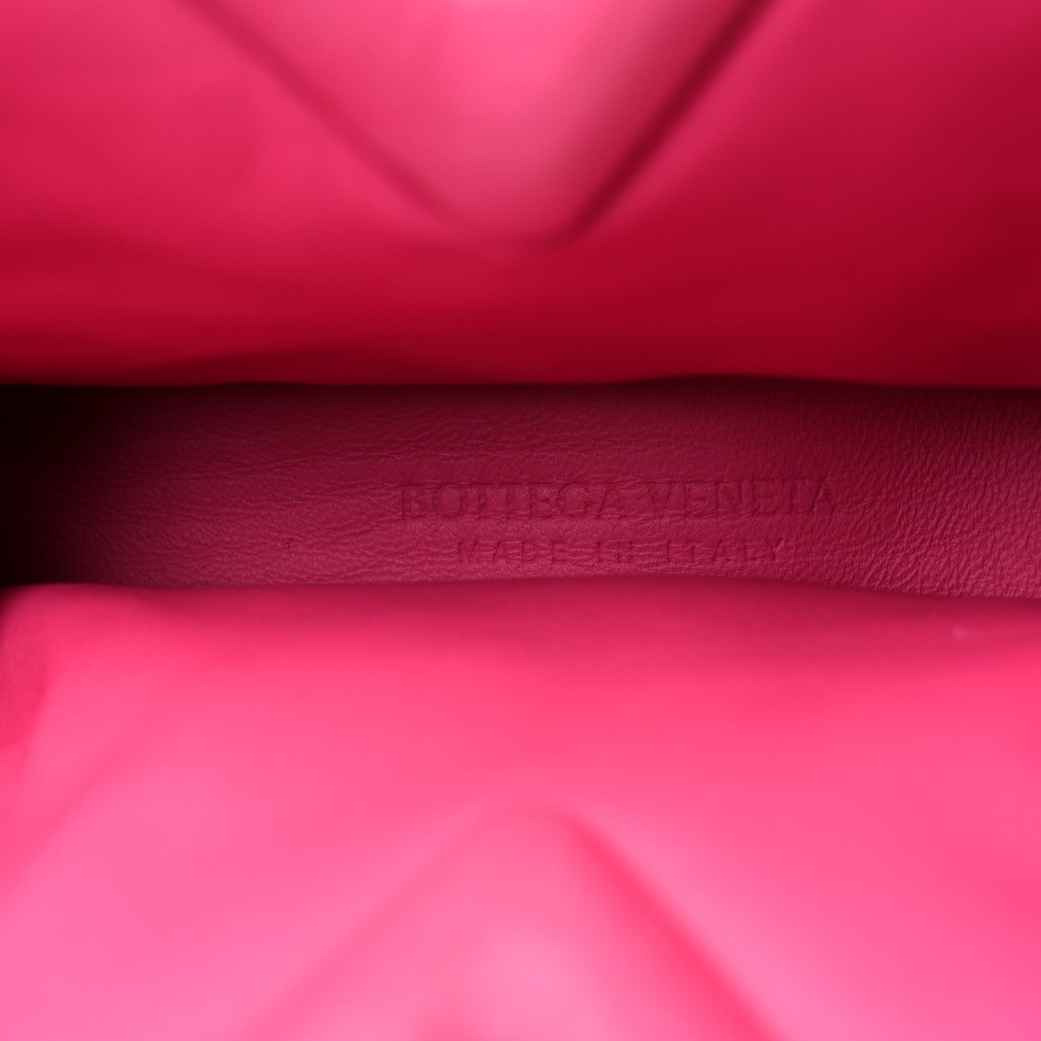 Bottega Veneta Boucle Curly Raffia The Point Triangle Bag Pink 6 of 10