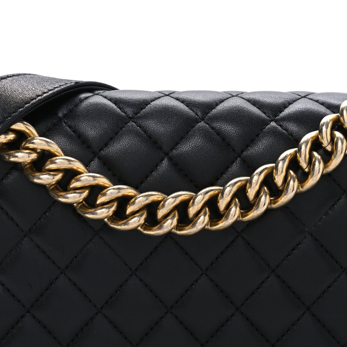 Lambskin Quilted Medium Boy Flap Black