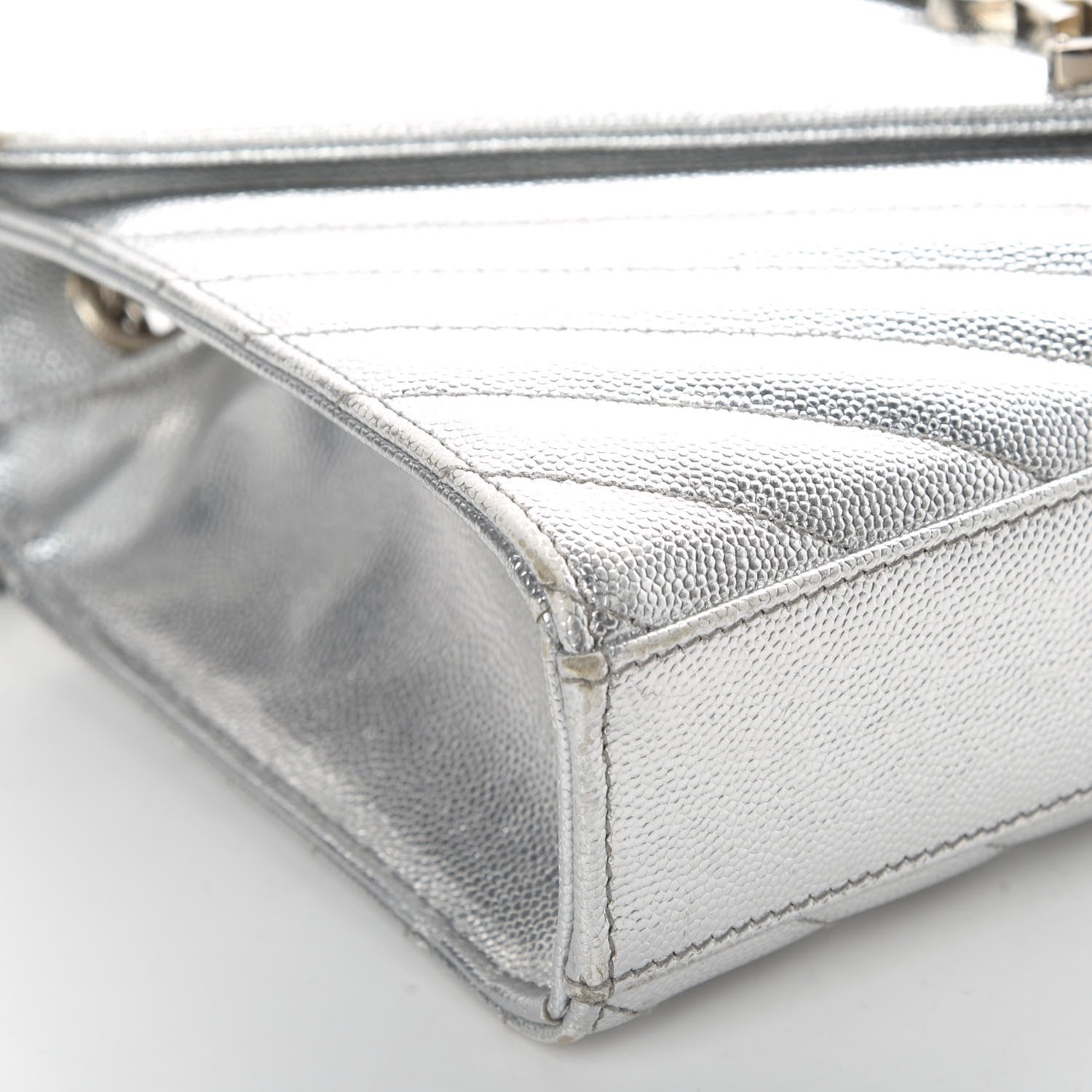 Saint Laurent Metallic Grain De Poudre Matelasse Chevron Medium Monogram Satchel Silver 9 of 17