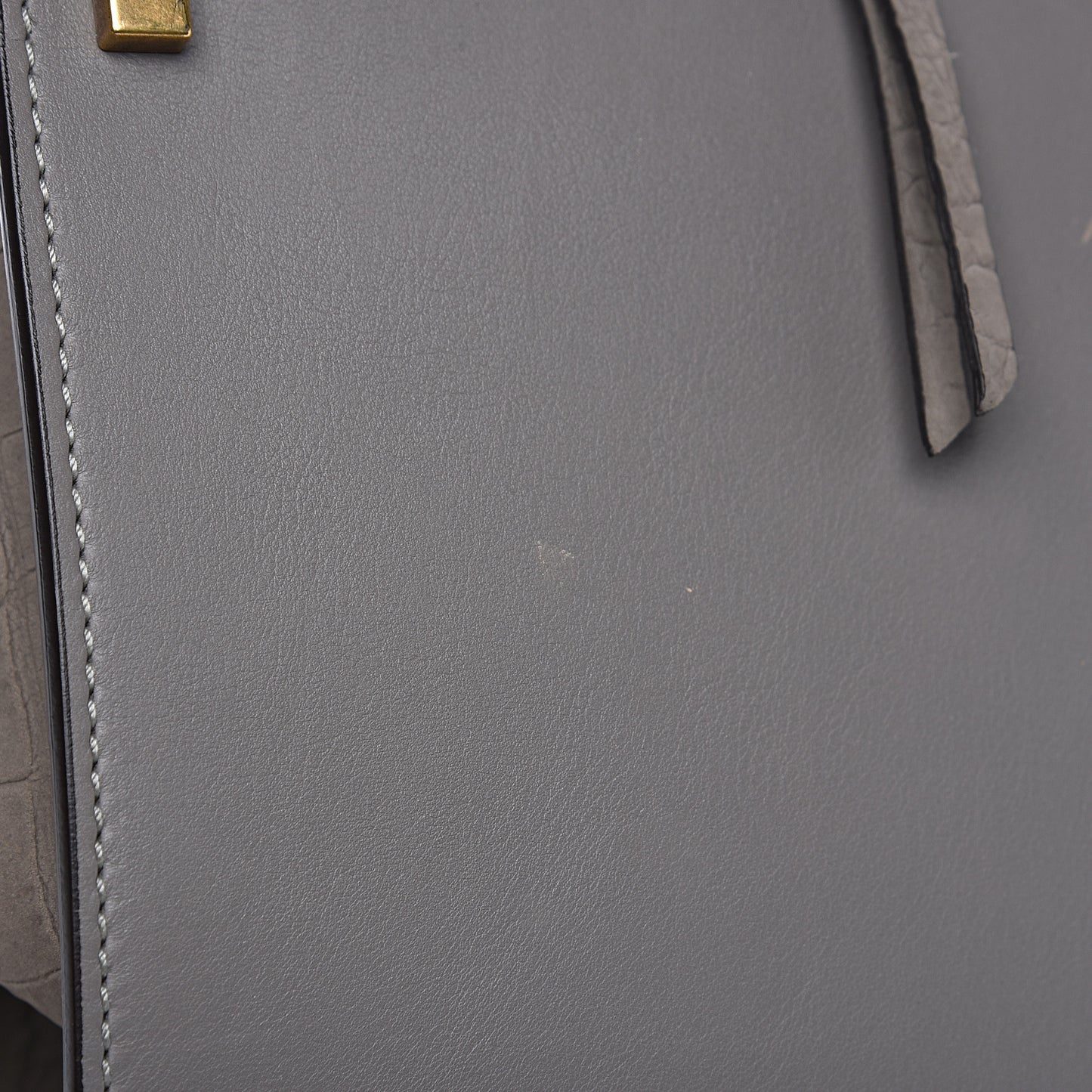 Crocodile Embossed Nubuck Medium Phantom Luggage Grey