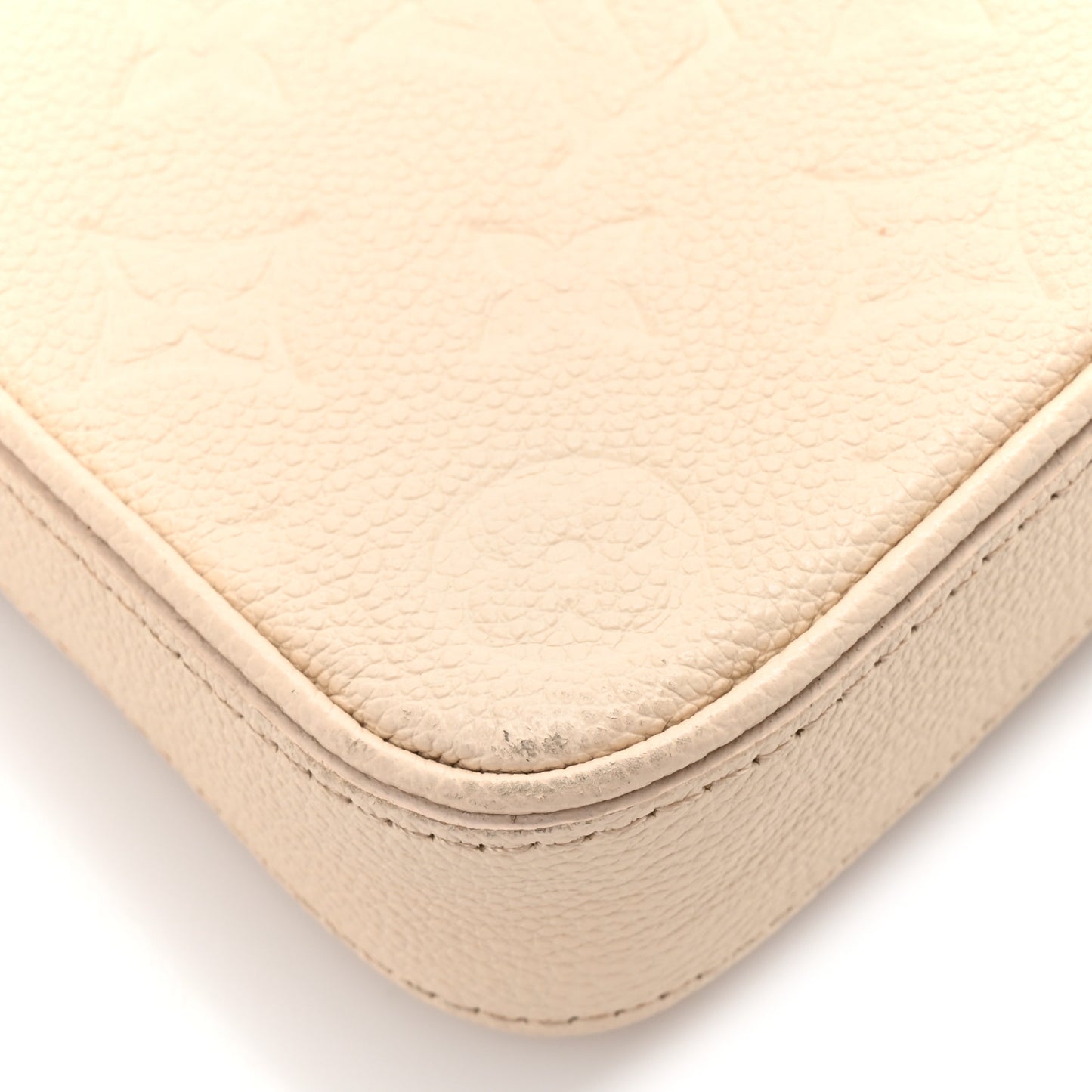 Empreinte Easy Pouch On Strap Cream
