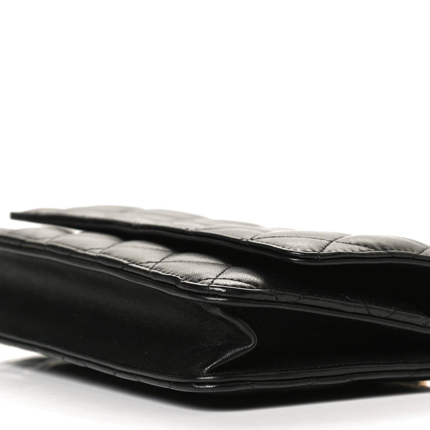 Lambskin Quilted Wallet On Chain WOC Black